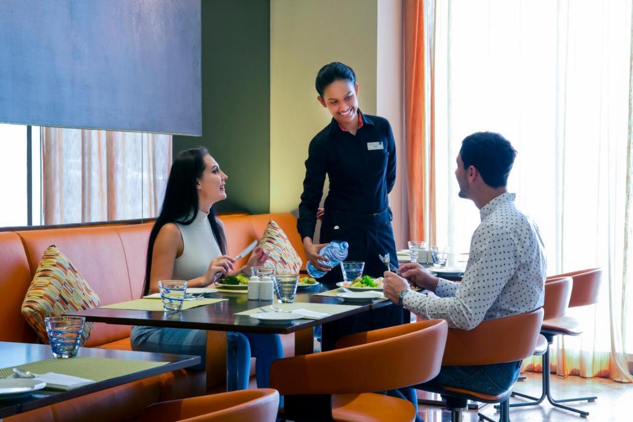होटल Centro Barsha - By Rotana Dubai
